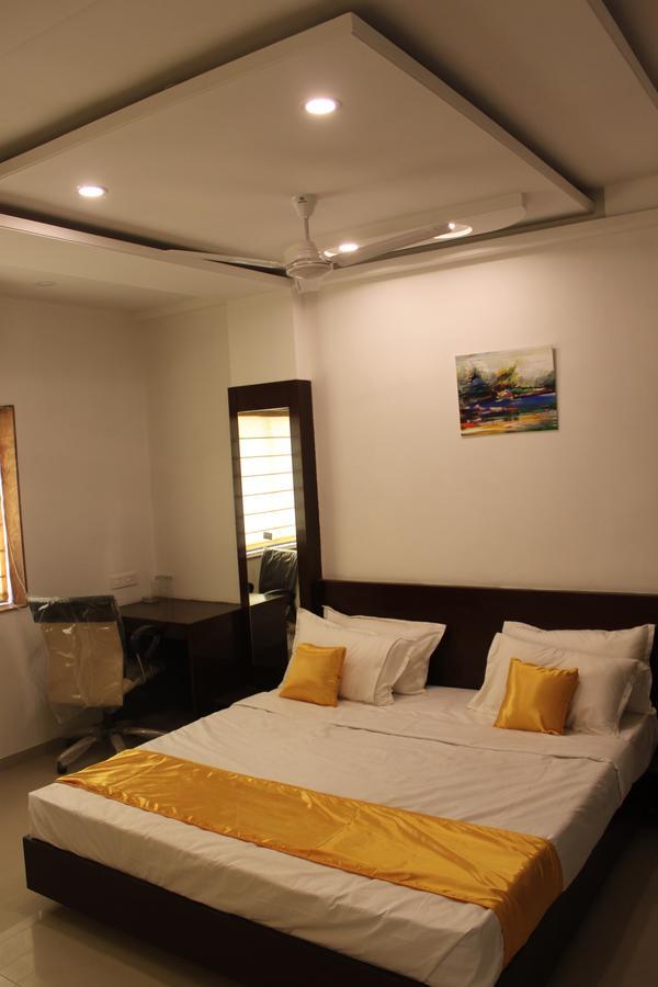Fabhotel Loharkar 54 Nagpur Esterno foto